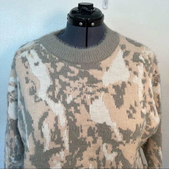 FRNCH Paris Abstract Sweater Crewneck Gray Pink - Picture 4 of 10